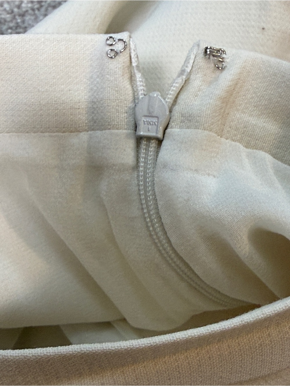 EMILIO PUCCI | Ivory Virgin Wool Draped Ruffle Mini Skirt | IT 40 / US 6 - Picture 13 of 16